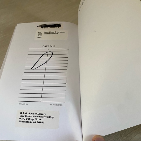 Beer, Blood and Cornmeal: Seven Years of Incredibly Strange Wrestling PB 2008 - Picture 6 of 7